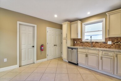 08-Kitchen
