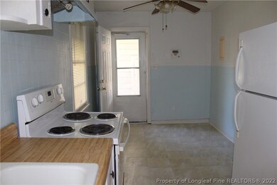 500 Roxie Ave, Fayetteville, NC 28304 - photo 6