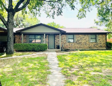 316 Jean Dr, Springtown, TX 76082 - photo 5