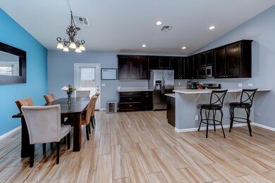 Dining/Kitchen