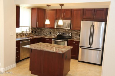 1214 E Kerry Ln, Phoenix, AZ 85024 - photo 2