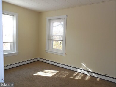 241 Union Aly, Pottstown, PA 19464 - photo 7
