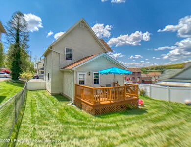 330 Wayne St, Archbald, PA 18403 - photo 5