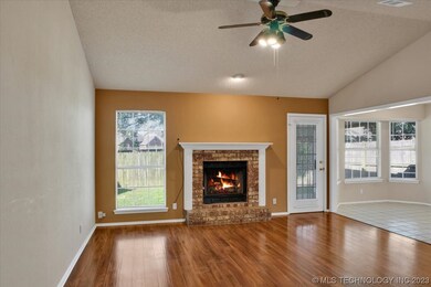 2301 W Ocala St, Broken Arrow, OK 74011 - photo 4