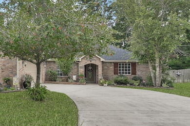 Spacious & Double Driveway
