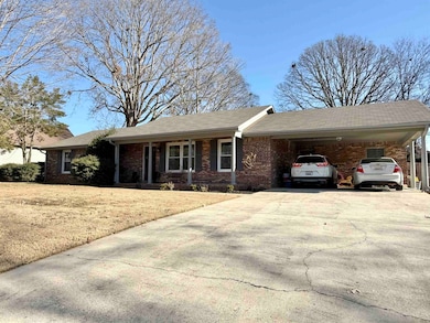 112 Birch Run, Florence, AL 35633 - photo 2