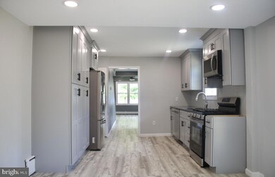 426 W 6th St, Palmyra, NJ 08065 - photo 7