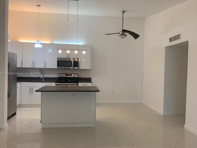 907 NE 199th St unit 204, Miami, FL 33179 - photo 7