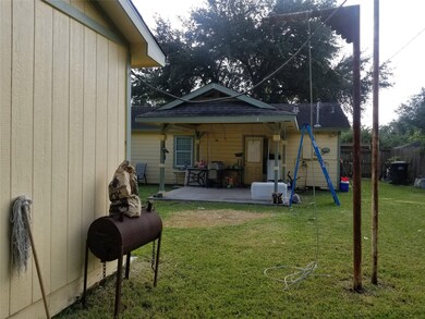 2215 Brea Crest St, Houston, TX 77093 - photo 2