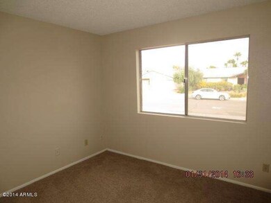 Bedroom01