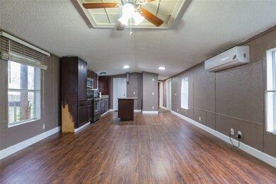 1065 Dickinson Rd unit CR517, Alvin, TX 77511 - photo 3