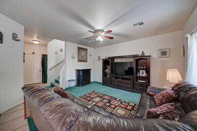 1120 E Hidalgo Ave-5