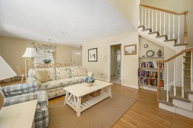 002-photo-living-room-9229225