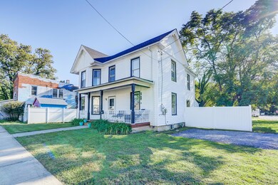516 Front Ave