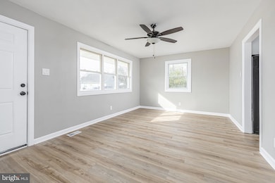 180 S Dennis Dr, Clayton, NJ 08312 - photo 2