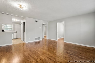 3805 S Quincy Ave unit 3805, Tulsa, OK 74105 - photo 5