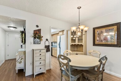 Dining area off kitchen