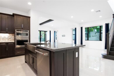 KITCHEN ISLAND