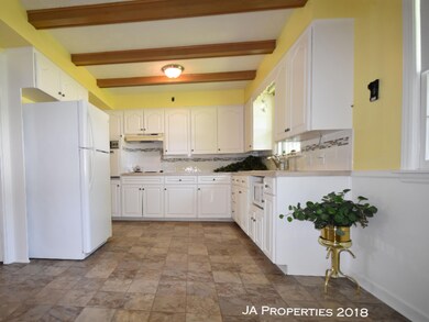 Kitchen 1