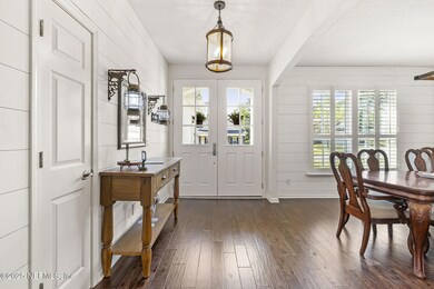 7 Foyer B