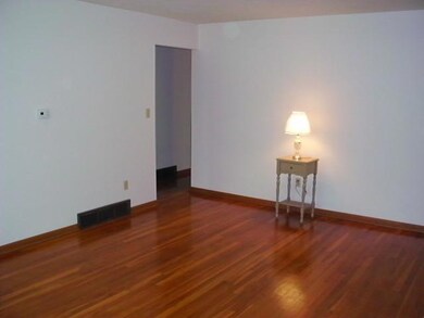 1086 Belden Rd, Columbus, OH 43229 - photo 5