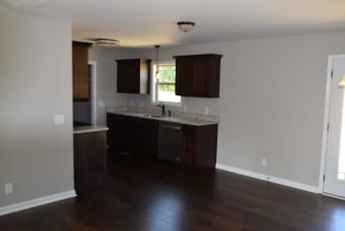 1510 S Spring St, Manchester, TN 37355 - photo 2