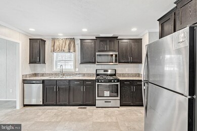 74 Meadowview Dr, New Bloomfield, PA 17068 - photo 5