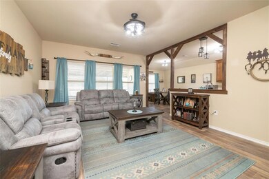 229 Oakley Cir, Weatherford, TX 76085 - photo 6