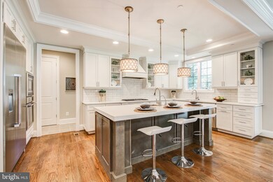 4533 Windsor Ln, Bethesda, MD 20814 - photo 6