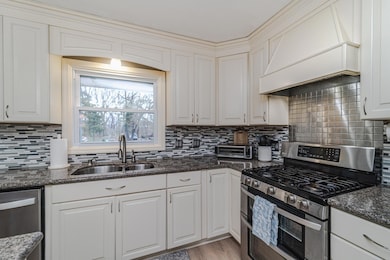 112 Sabra Ct, Saint Paul, MN 55124 - photo 6