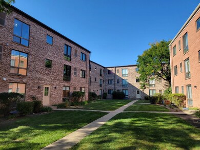 5406 Chateau unit 4, Rolling Meadows, IL 60008 - photo 3