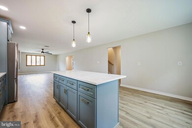 250 W Broad St, Paulsboro, NJ 08066 - photo 4