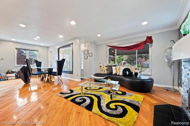 21234 Cyman Ave, Warren, MI 48091 - photo 4