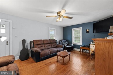 3249 Stonewall Jackson Hwy, Bentonville, VA 22610 - photo 5