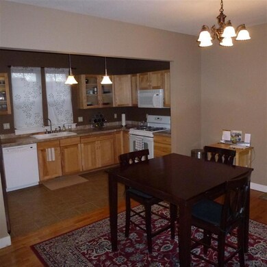 unlisted-address, Bend, OR 97701 - photo 2