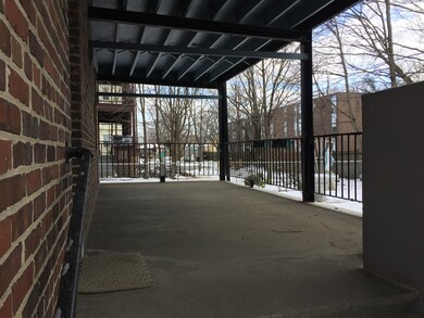 31 Waverly St, Brighton, MA 02135 - photo 2