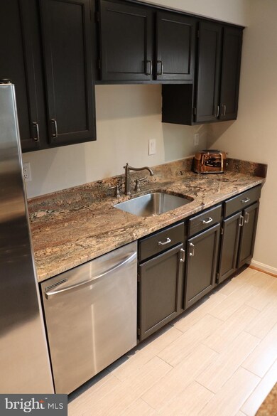 15639 Ambiance Dr, North Potomac, MD 20878 - photo 6