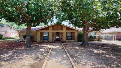 1604 Martha Dr, Bedford, TX 76022 - photo 3