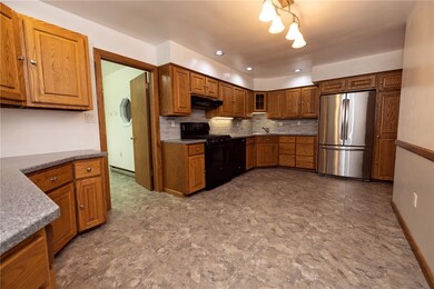 3641 W 38th St, Erie, PA 16506 - photo 5