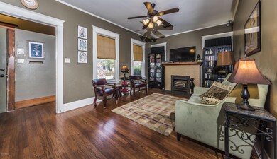 Living Room 3
