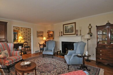 Alternate view of living room.