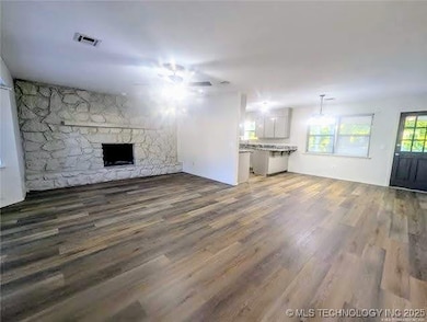 121 W Jefferson Place, Broken Arrow, OK 74011 - photo 2