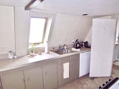 26 Washington Square unit 4, Marblehead, MA 01945 - photo 2