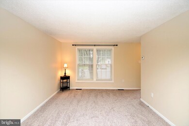 212 Lily Ct, Hagerstown, MD 21740 - photo 5