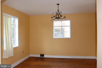 127 N Wakefield St, Arlington, VA 22203 - photo 4