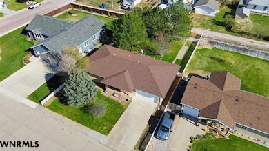 806 Avenue C, Minatare, NE 69356 - photo 2