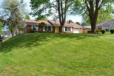 217 Scottlynn Dr, Asheville, NC 28806 - photo 2