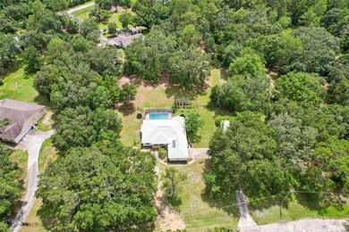 8229 Quail Hollow Blvd, Wesley Chapel, FL 33544 - photo 5