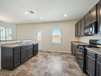 10706 Nathaniel Valley Path, Houston, TX 77016 - photo 6