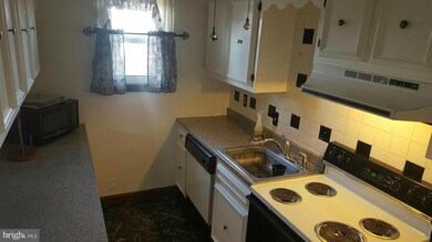 8 E Orndorff Dr, Brunswick, MD 21716 - photo 5